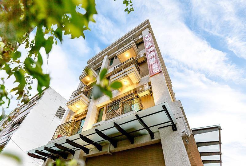 幸福加油站電梯民宿 -近東大門夜市 花莲市 外观 照片
